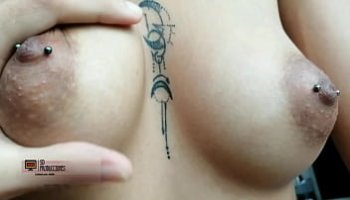 vecina abusa de su otra vecina