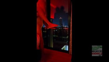 morena operada de culo y tetas paradas