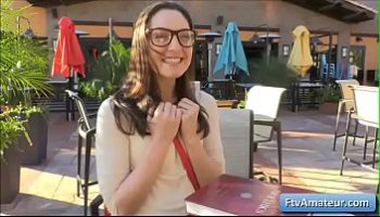 de tres hombres y una mujer y todos metiendole la verga
