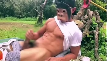 pessoas peladas