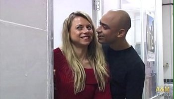 negros con unas morenas