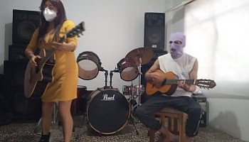 ballbustong tube