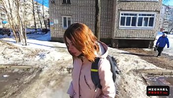 la mujer arriba del hombre