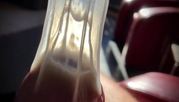 mama esta birndo porno solita