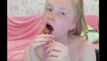 baise devant un porno
