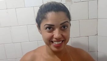 femme au gros sein