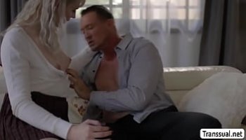 abuelo hace sexo con su nieta