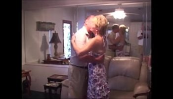 mature lesbian fisting