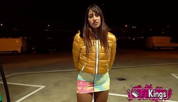 Mujeres masturbándose y yacilando