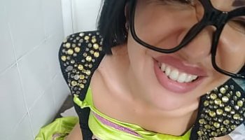 Mujer chupa coñi