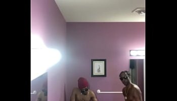 Mamás sorras teniendo sexo sus hijos jóvenes